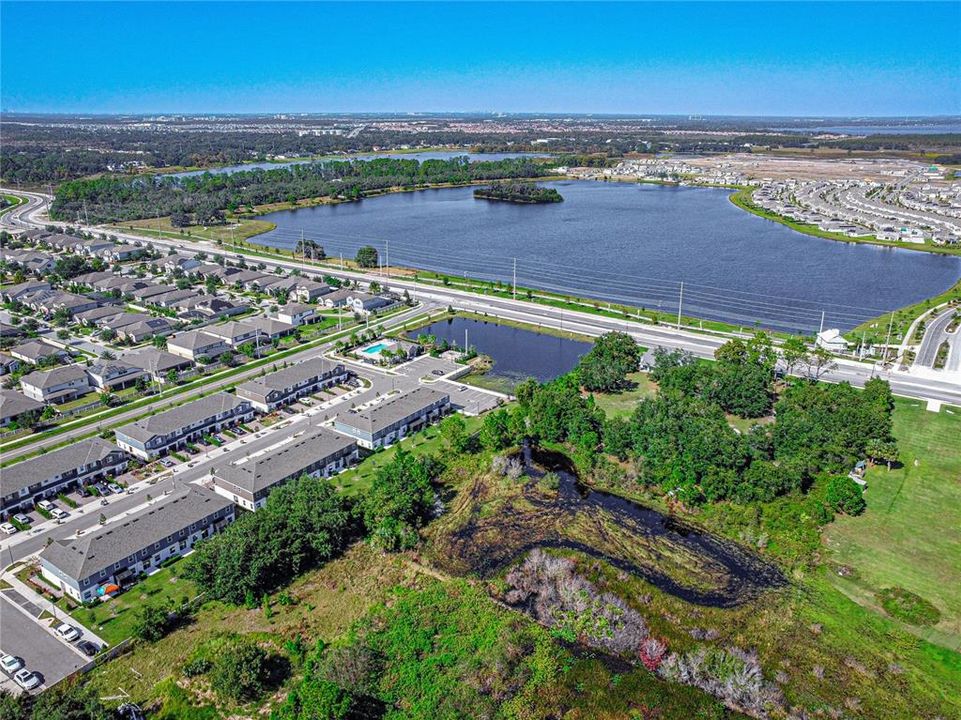 En Renta: $2,395 (4 camas, 3 baños, 1762 Pies cuadrados)