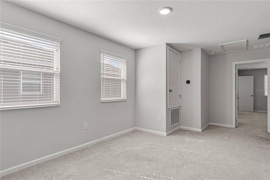 En Renta: $2,395 (4 camas, 3 baños, 1762 Pies cuadrados)