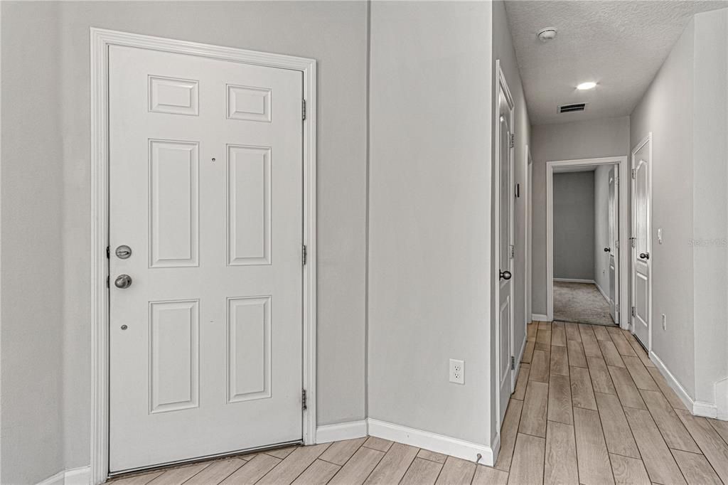 En Renta: $2,395 (4 camas, 3 baños, 1762 Pies cuadrados)