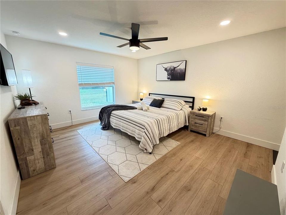 For Sale: $369,000 (4 beds, 2 baths, 1822 Square Feet)