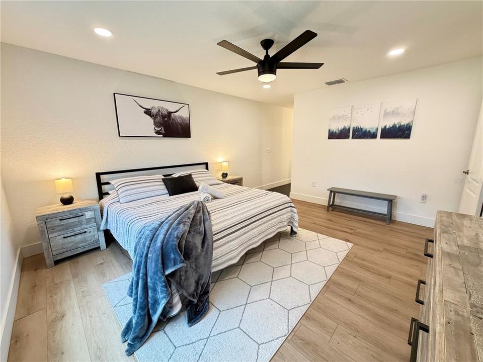 For Sale: $369,000 (4 beds, 2 baths, 1822 Square Feet)