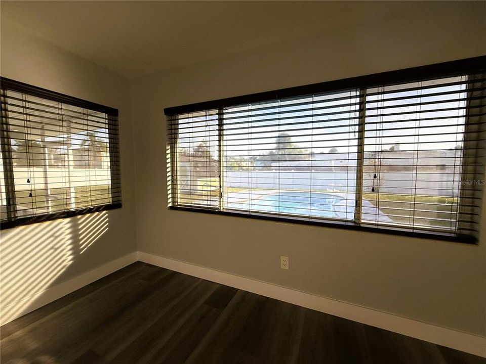 For Rent: $3,500 (3 beds, 2 baths, 1500 Square Feet)