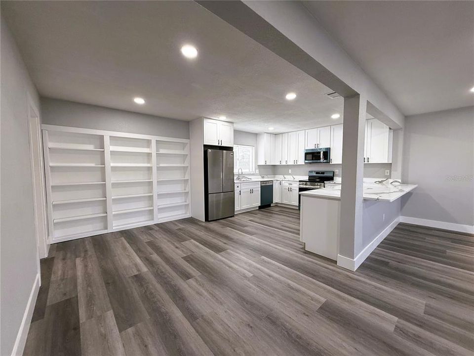 For Rent: $3,500 (3 beds, 2 baths, 1500 Square Feet)