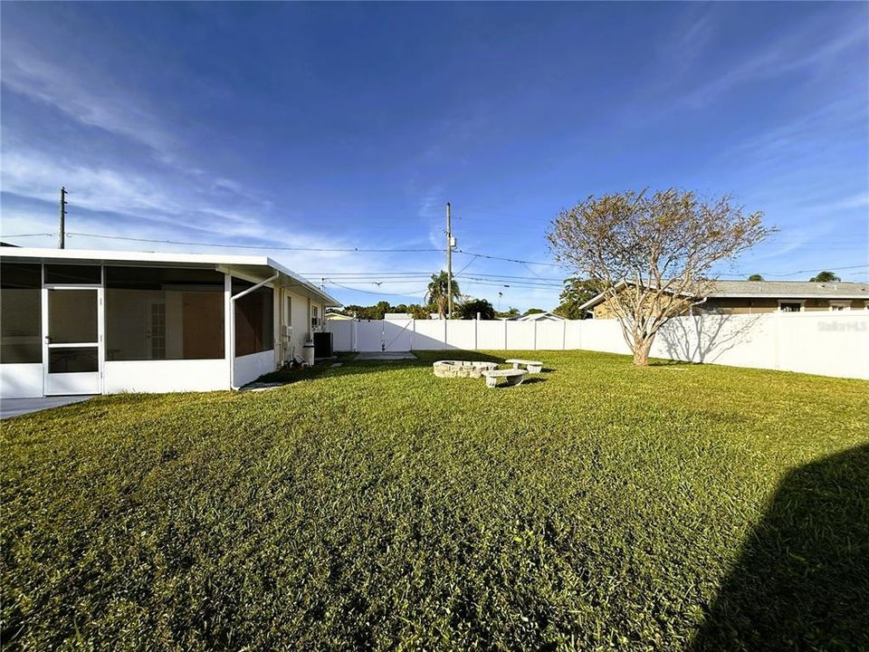 For Rent: $3,500 (3 beds, 2 baths, 1500 Square Feet)