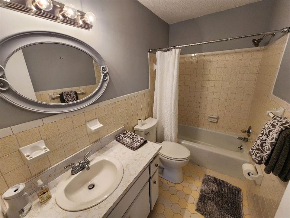 For Rent: $2,500 (2 beds, 2 baths, 1468 Square Feet)