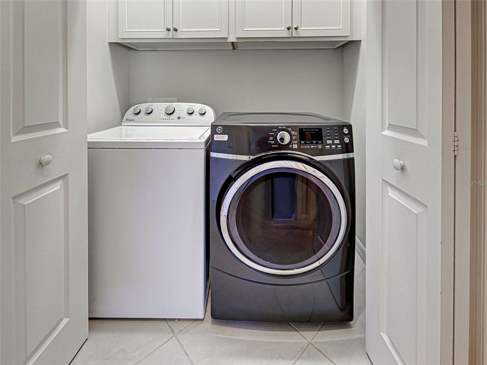 待售: $395,000 (2 贝兹, 2 浴室, 1450 平方英尺)