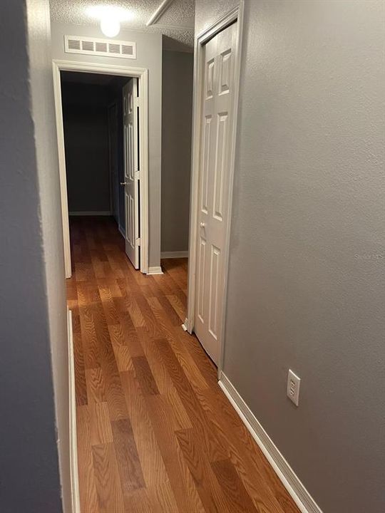 出租: $2,150 (4 贝兹, 2 浴室, 1944 平方英尺)