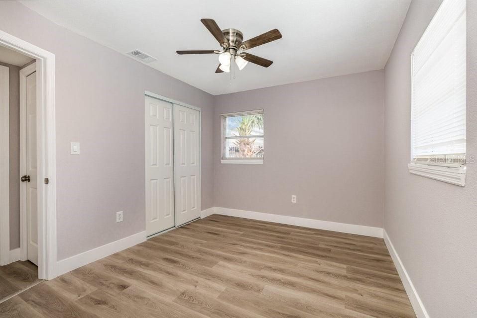 На продажу: $290,000 (3 спален, 2 ванн, 960 Квадратных фут)