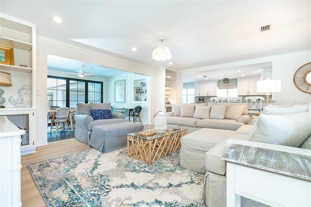 待售: $987,000 (4 贝兹, 2 浴室, 2423 平方英尺)