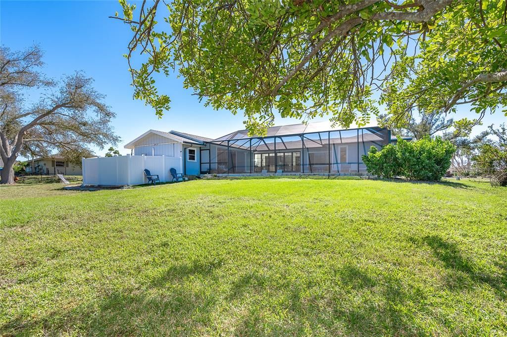 待售: $987,000 (4 贝兹, 2 浴室, 2423 平方英尺)