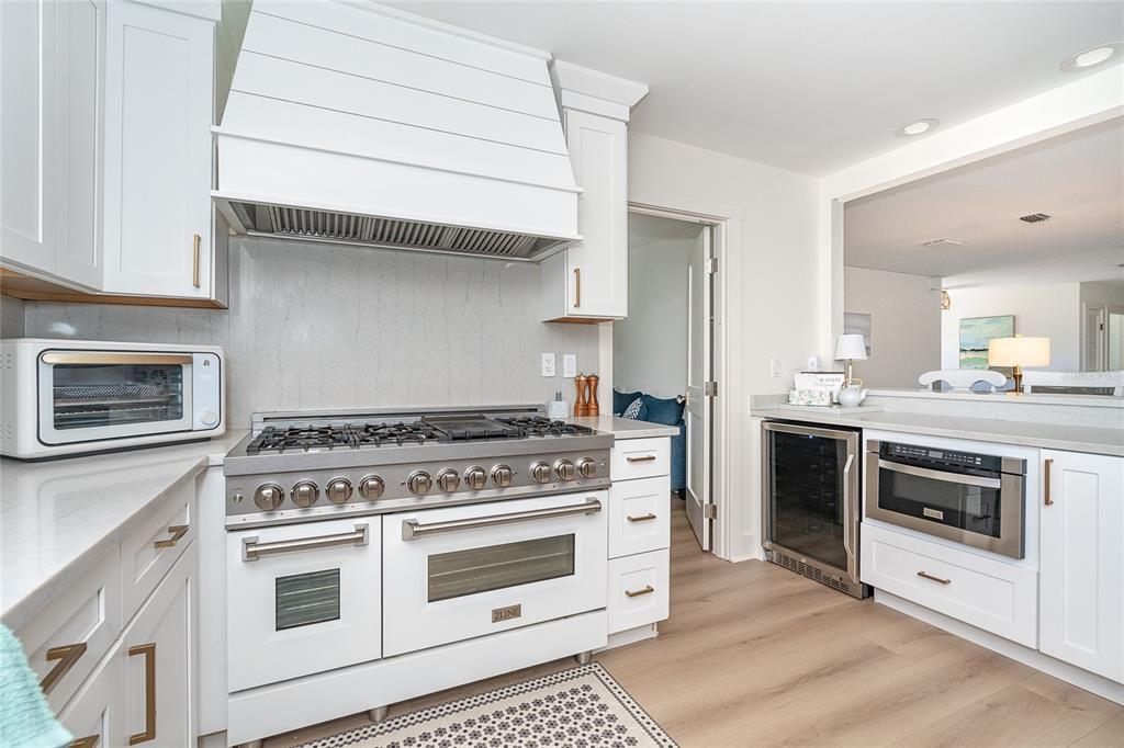 待售: $987,000 (4 贝兹, 2 浴室, 2423 平方英尺)