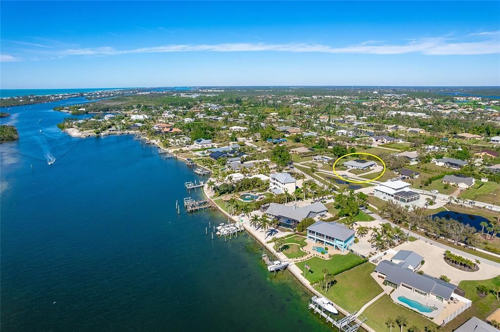 待售: $987,000 (4 贝兹, 2 浴室, 2423 平方英尺)