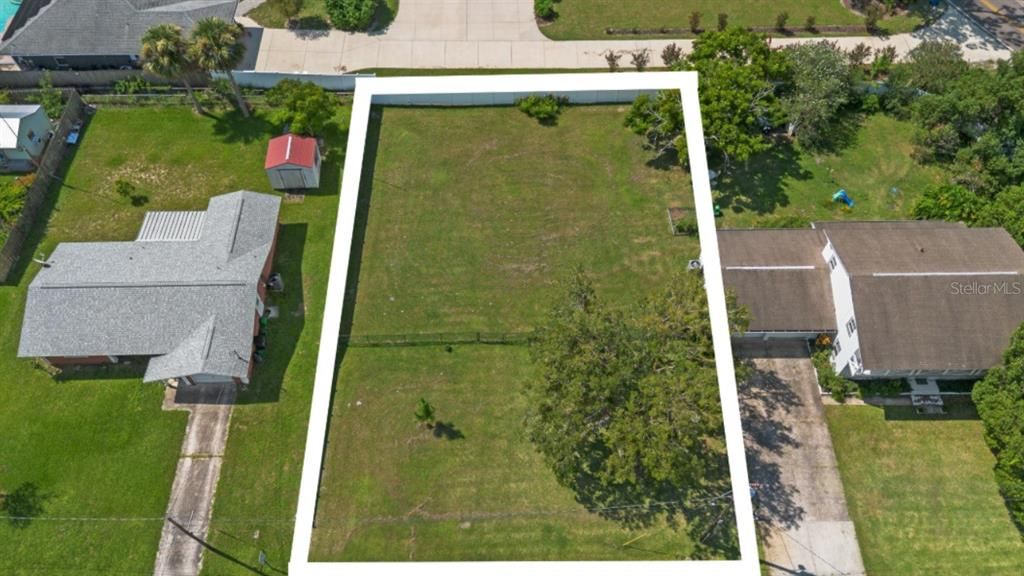 待售: $80,000 (0.22 acres)