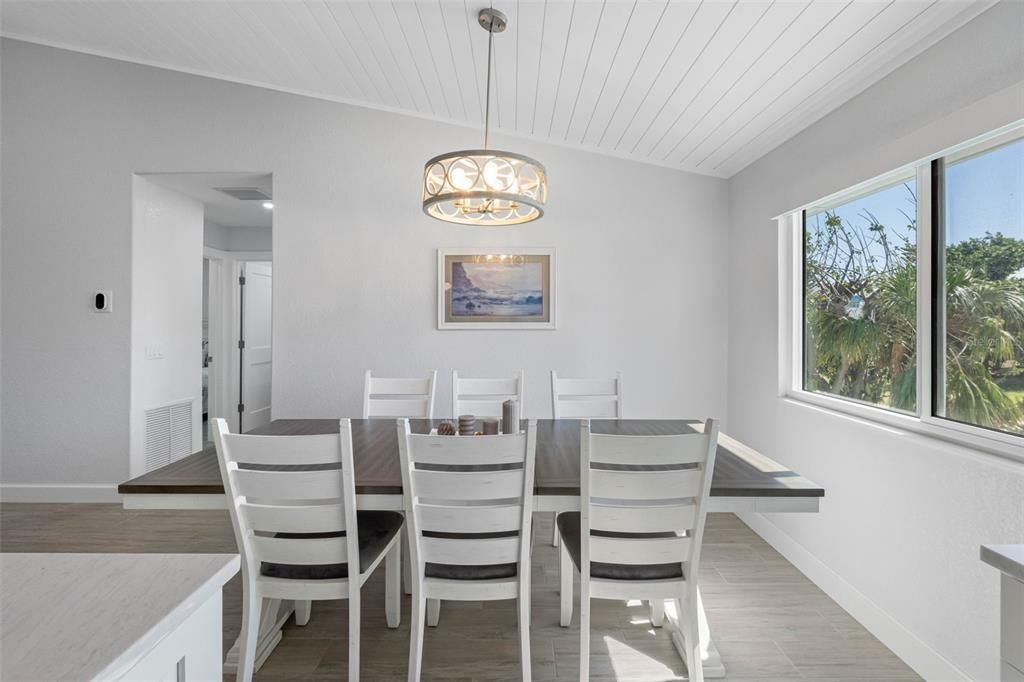 For Sale: $1,265,000 (3 beds, 2 baths, 1484 Square Feet)