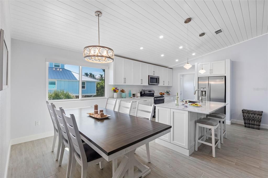 For Sale: $1,265,000 (3 beds, 2 baths, 1484 Square Feet)