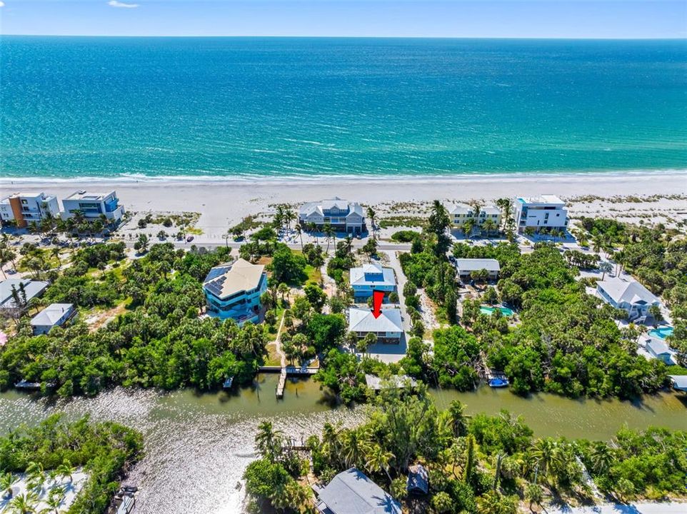 For Sale: $1,265,000 (3 beds, 2 baths, 1484 Square Feet)