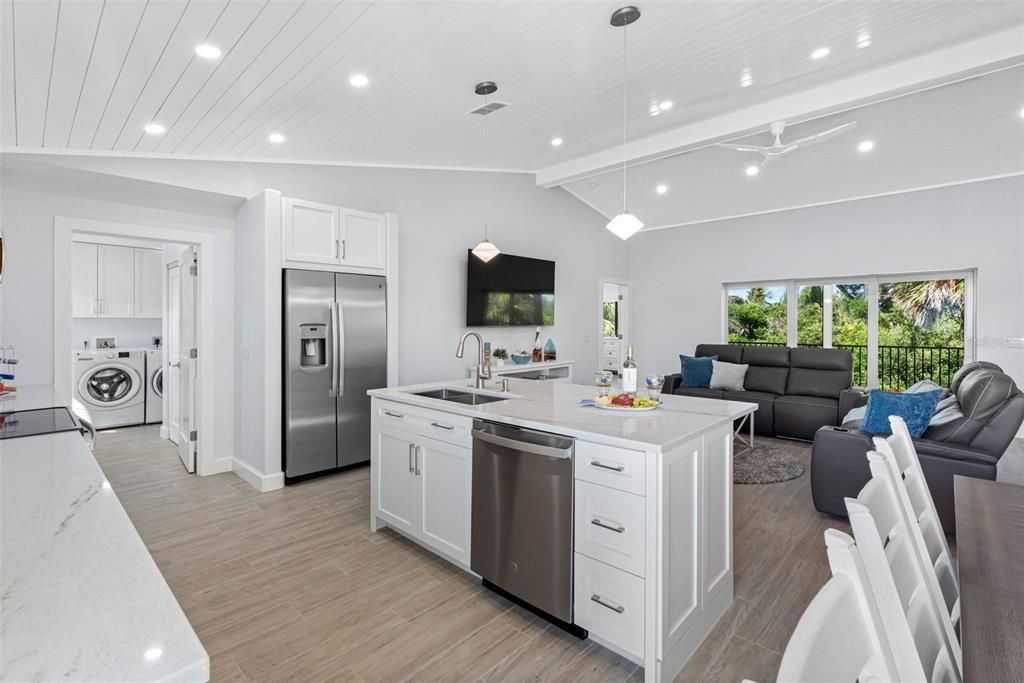 For Sale: $1,265,000 (3 beds, 2 baths, 1484 Square Feet)