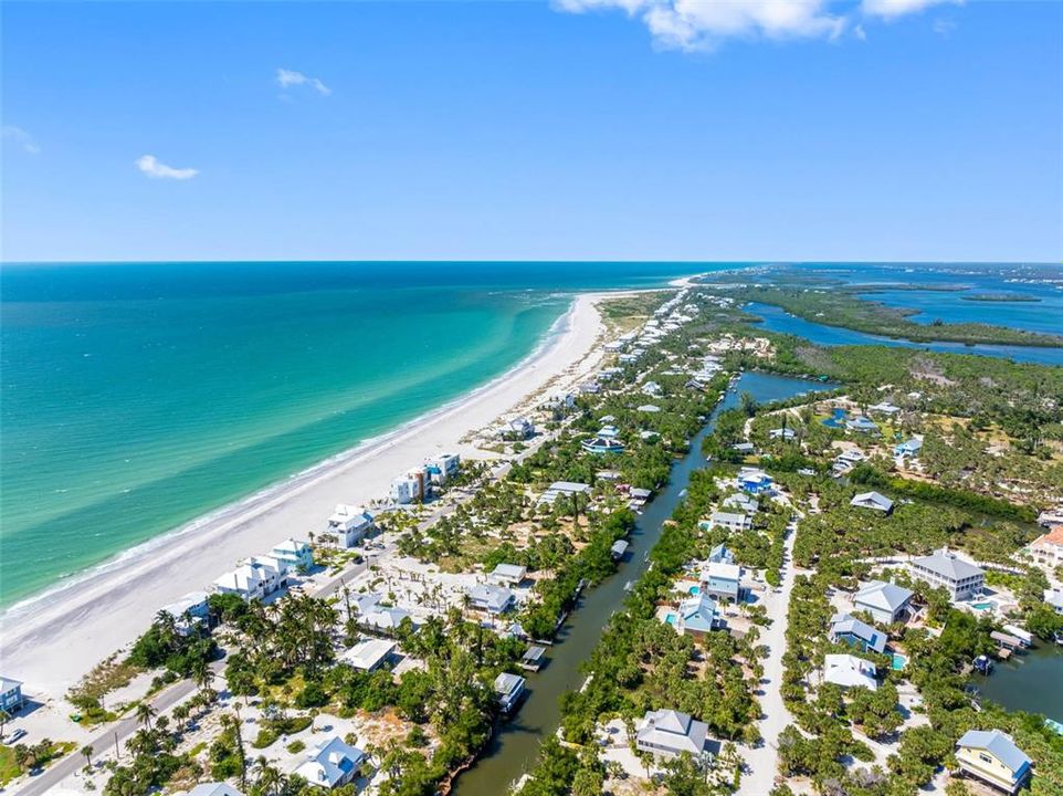 For Sale: $1,265,000 (3 beds, 2 baths, 1484 Square Feet)