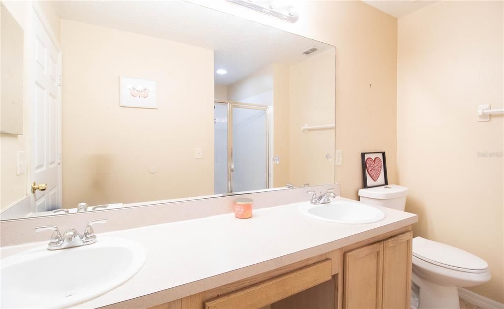 На продажу: $230,000 (3 спален, 2 ванн, 1136 Квадратных фут)