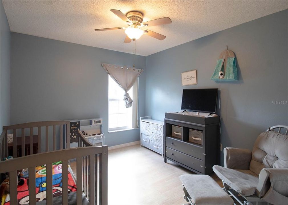 На продажу: $230,000 (3 спален, 2 ванн, 1136 Квадратных фут)