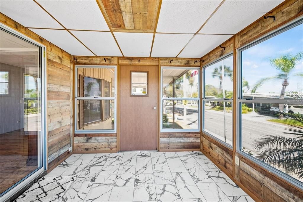 待售: $143,000 (2 贝兹, 2 浴室, 1278 平方英尺)