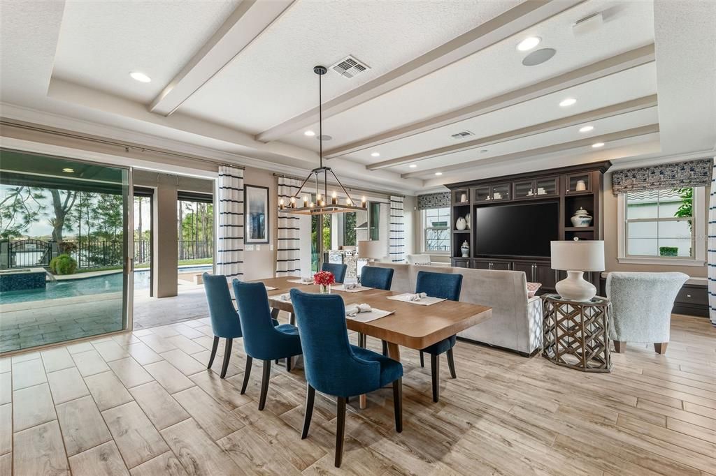 Под контрактом: $2,375,000 (5 спален, 5 ванн, 5390 Квадратных фут)