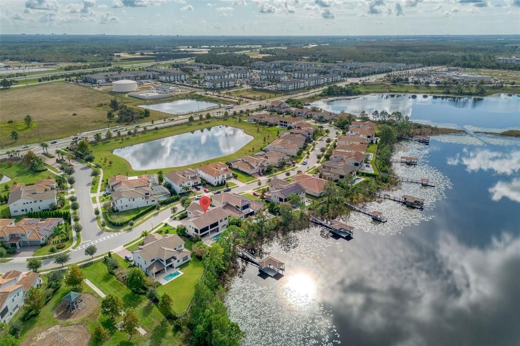 Под контрактом: $2,375,000 (5 спален, 5 ванн, 5390 Квадратных фут)