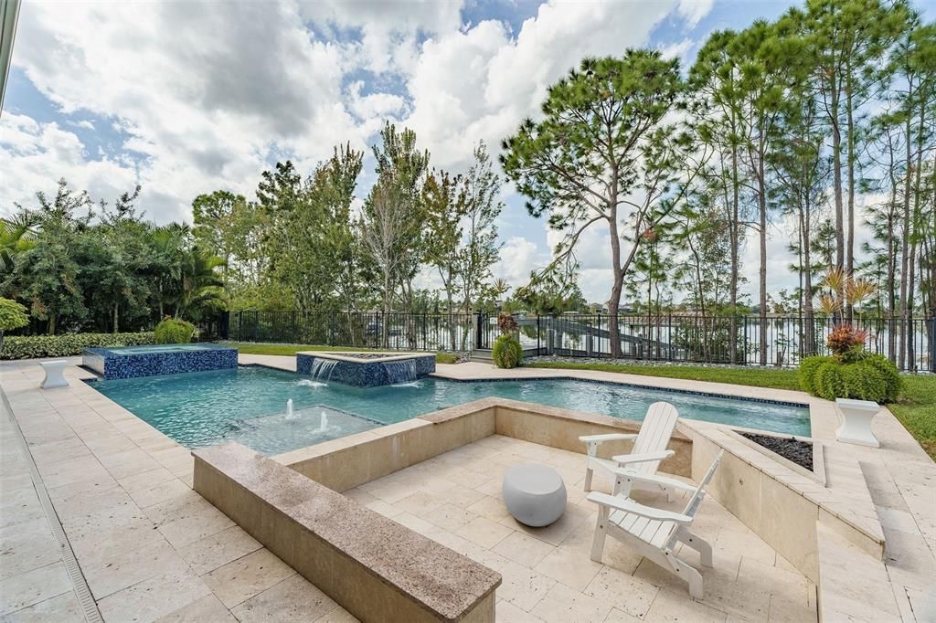 Под контрактом: $2,375,000 (5 спален, 5 ванн, 5390 Квадратных фут)