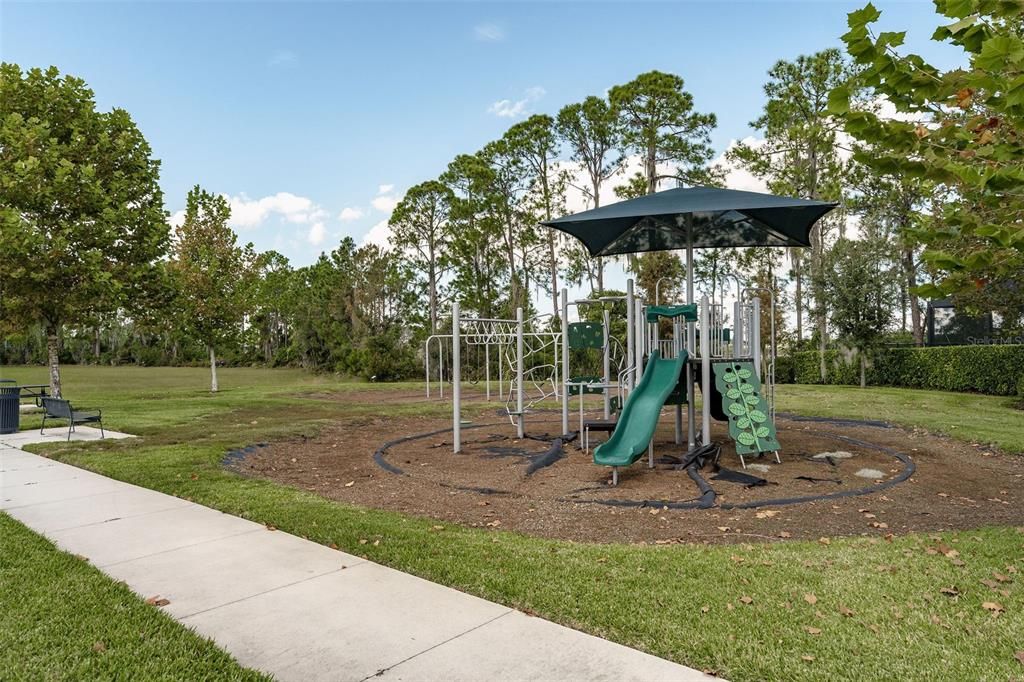 Под контрактом: $2,375,000 (5 спален, 5 ванн, 5390 Квадратных фут)