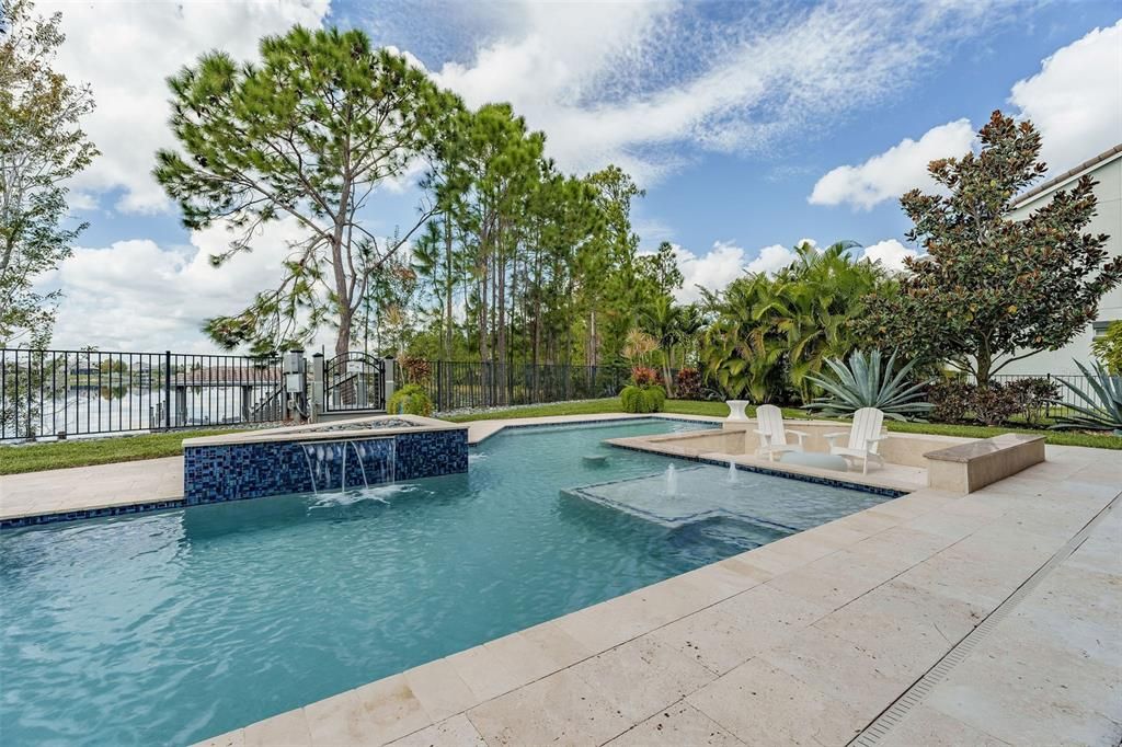 Под контрактом: $2,375,000 (5 спален, 5 ванн, 5390 Квадратных фут)