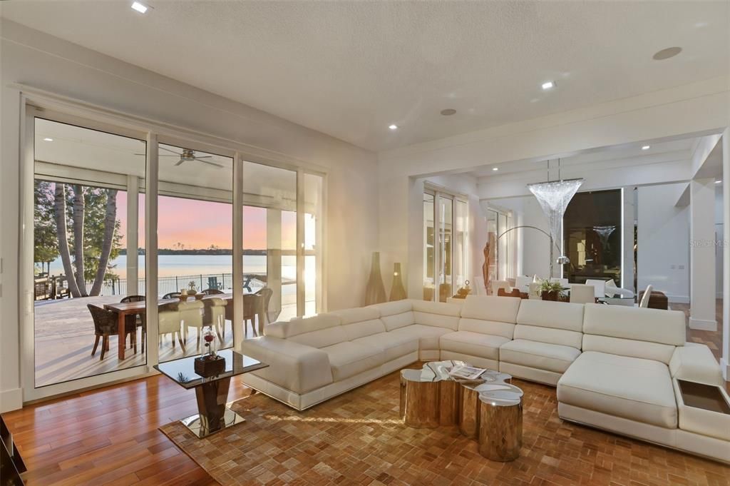 For Sale: $4,950,000 (5 beds, 5 baths, 6188 Square Feet)