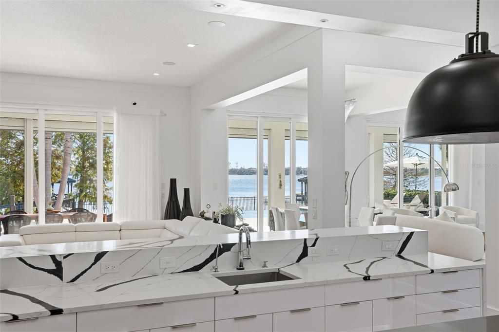 For Sale: $4,950,000 (5 beds, 5 baths, 6188 Square Feet)