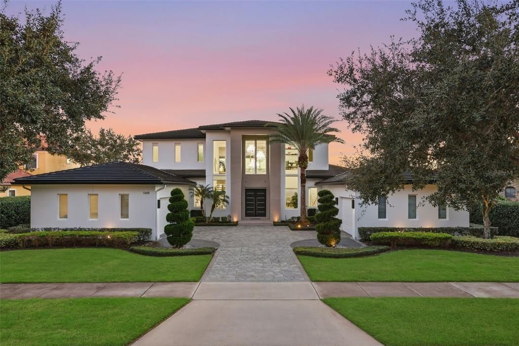 For Sale: $4,950,000 (5 beds, 5 baths, 6188 Square Feet)