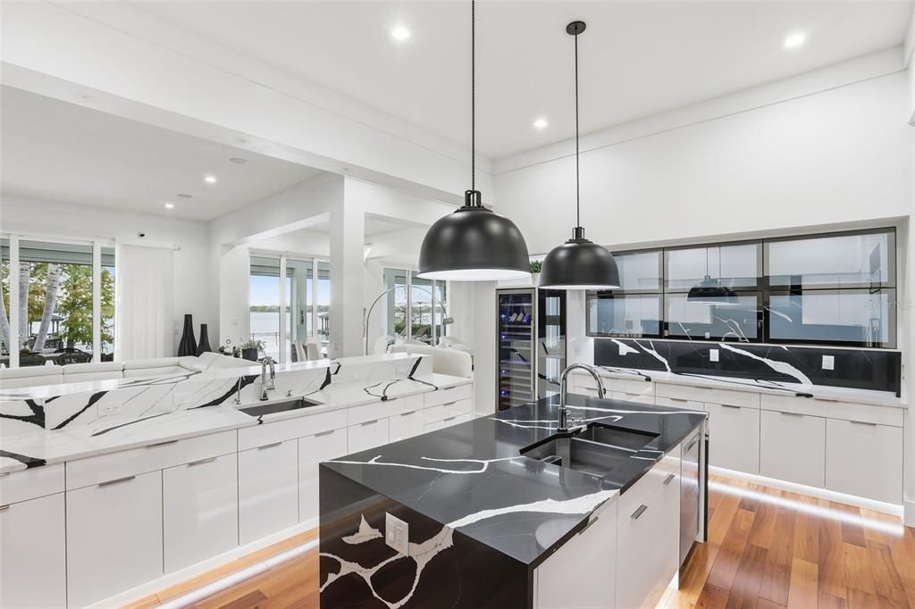 For Sale: $4,950,000 (5 beds, 5 baths, 6188 Square Feet)