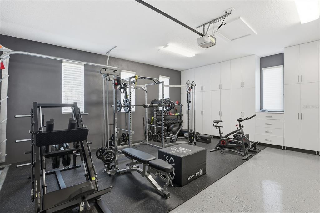 For Sale: $4,950,000 (5 beds, 5 baths, 6188 Square Feet)