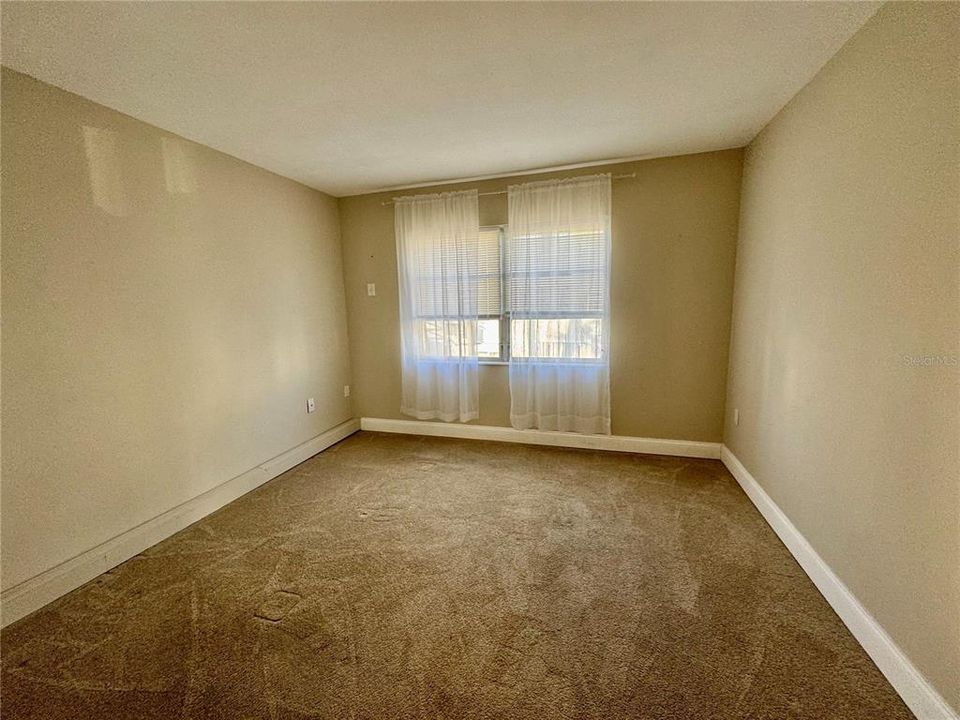 For Sale: $94,500 (1 beds, 1 baths, 576 Square Feet)