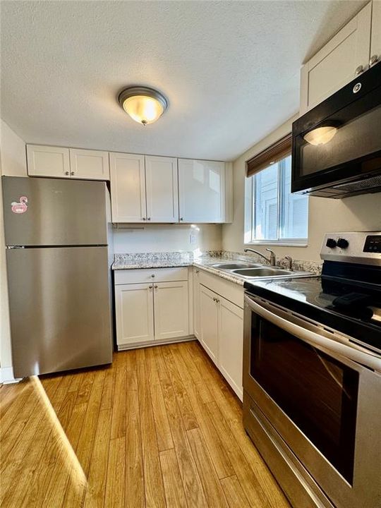 For Sale: $94,500 (1 beds, 1 baths, 576 Square Feet)
