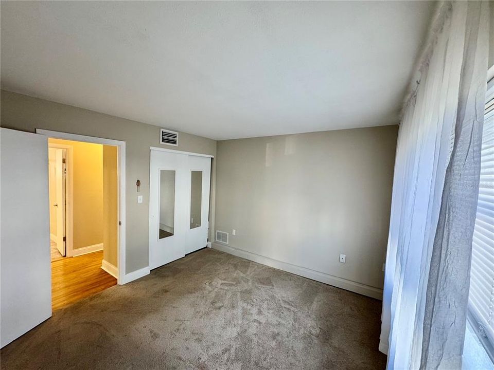 For Sale: $94,500 (1 beds, 1 baths, 576 Square Feet)