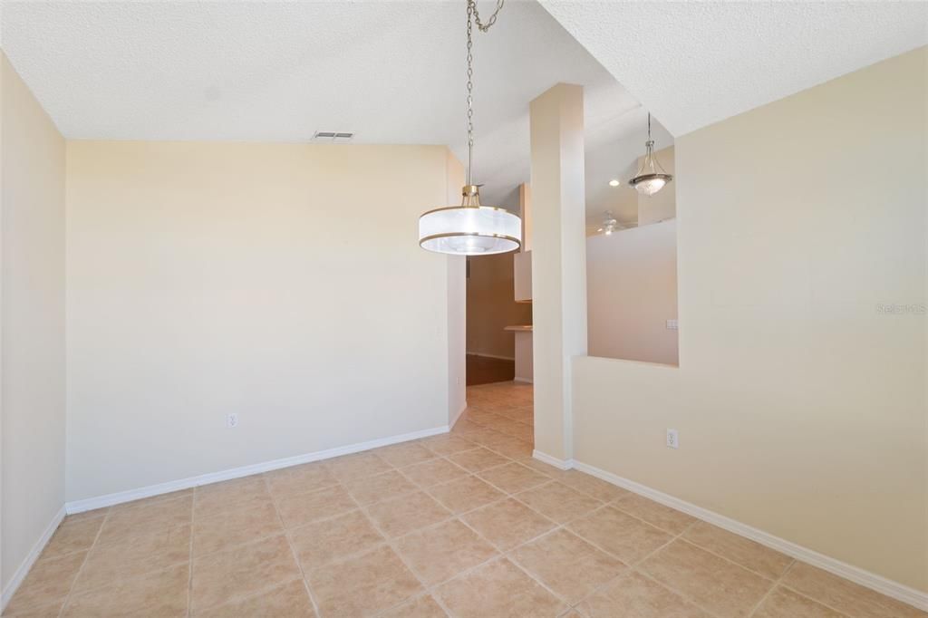 For Sale: $275,000 (3 beds, 2 baths, 1706 Square Feet)