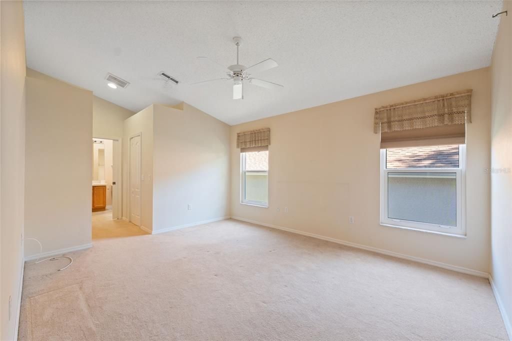 For Sale: $275,000 (3 beds, 2 baths, 1706 Square Feet)