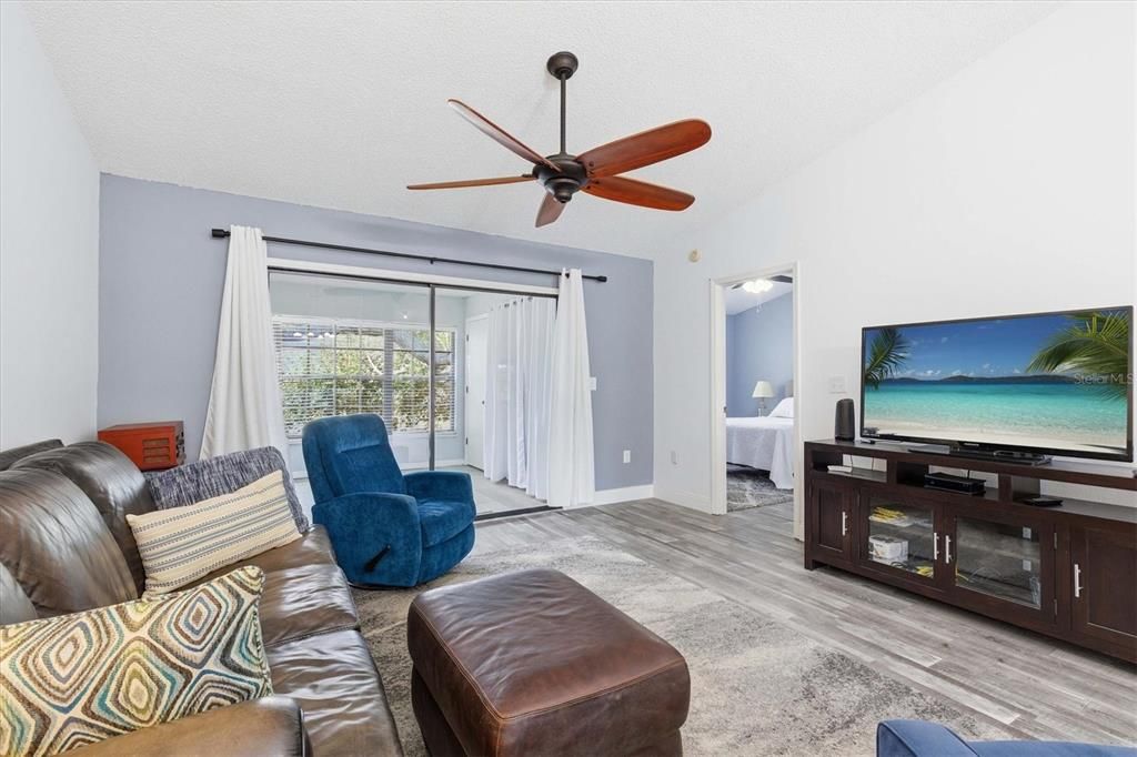 En Venta: $255,000 (2 camas, 2 baños, 1080 Pies cuadrados)