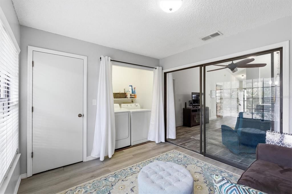 En Venta: $255,000 (2 camas, 2 baños, 1080 Pies cuadrados)