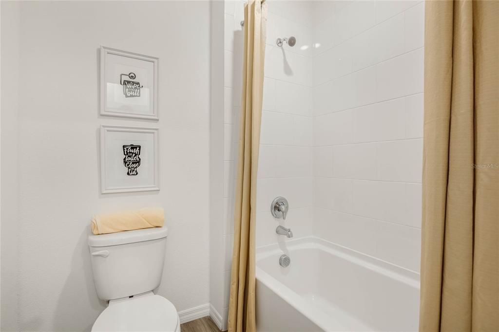 Active With Contract: $529,990 (5 beds, 3 baths, 2601 Square Feet)