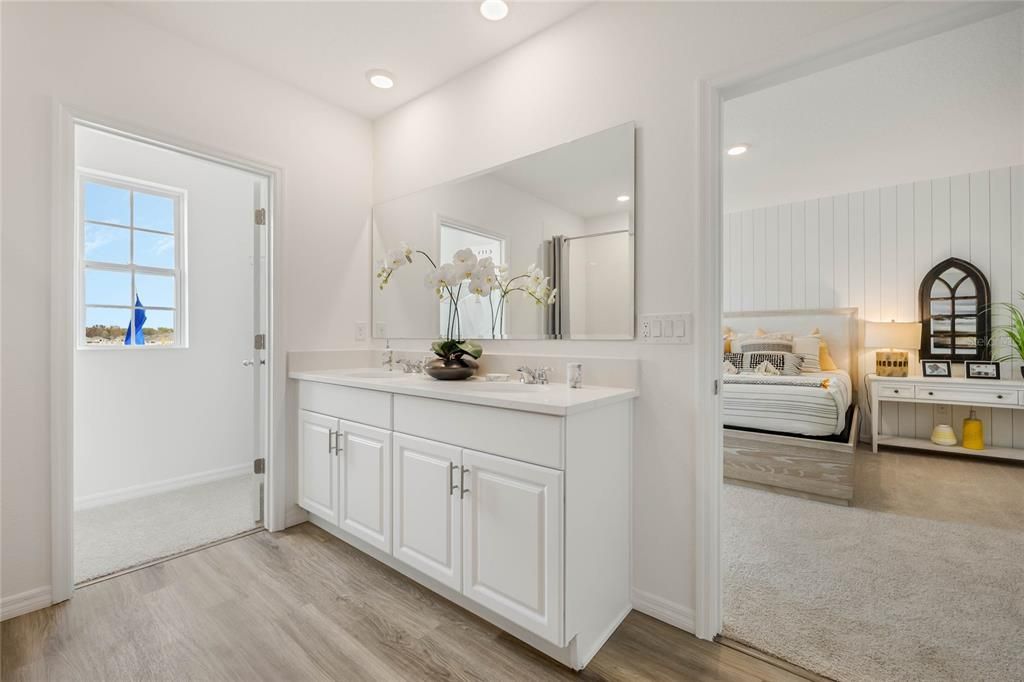 Active With Contract: $529,990 (5 beds, 3 baths, 2601 Square Feet)