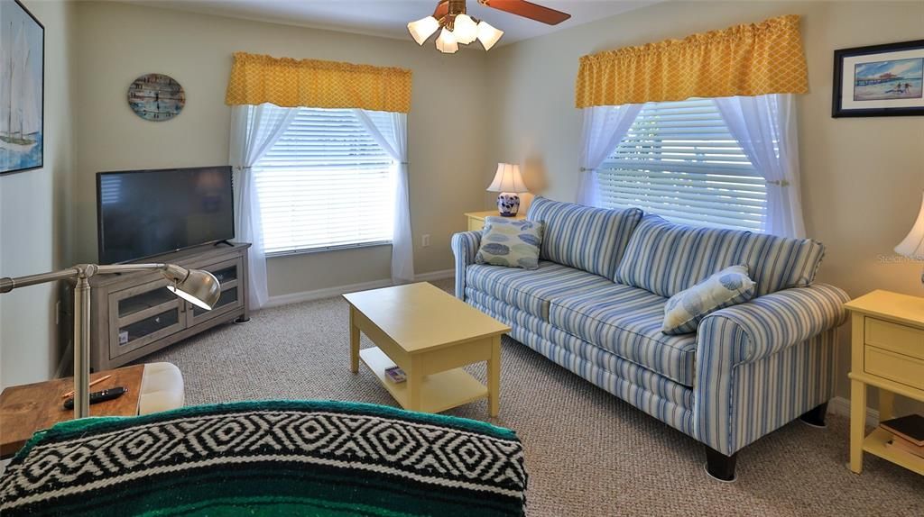 En Venta: $465,000 (3 camas, 2 baños, 2252 Pies cuadrados)