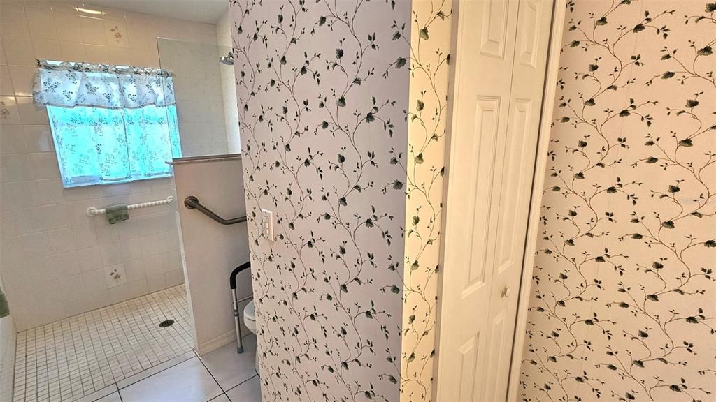 En Venta: $465,000 (3 camas, 2 baños, 2252 Pies cuadrados)