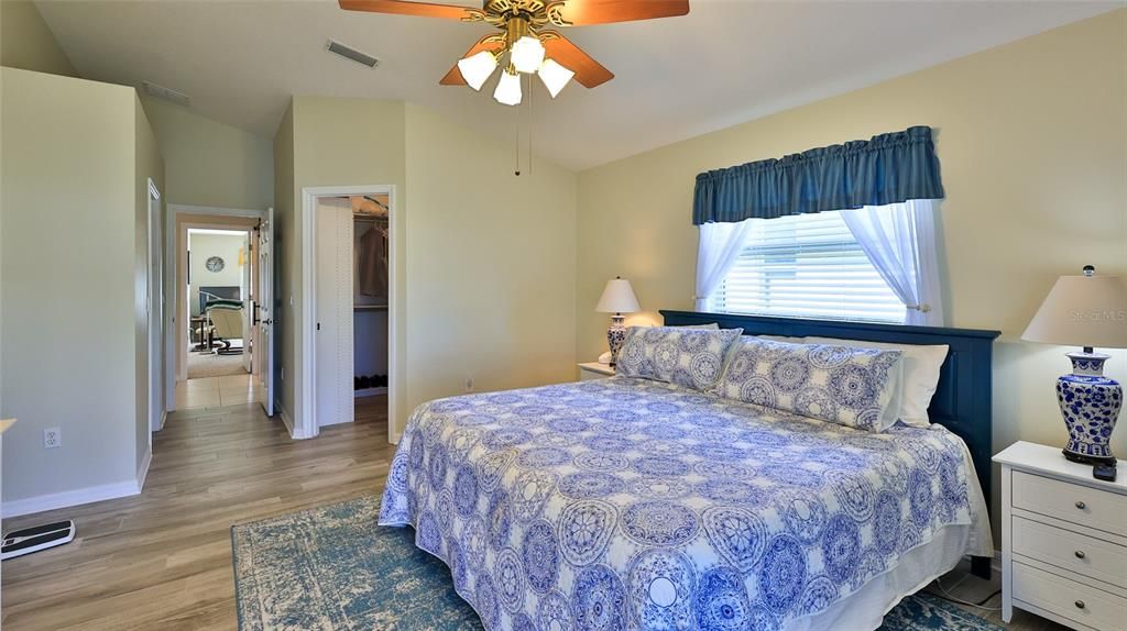 En Venta: $465,000 (3 camas, 2 baños, 2252 Pies cuadrados)