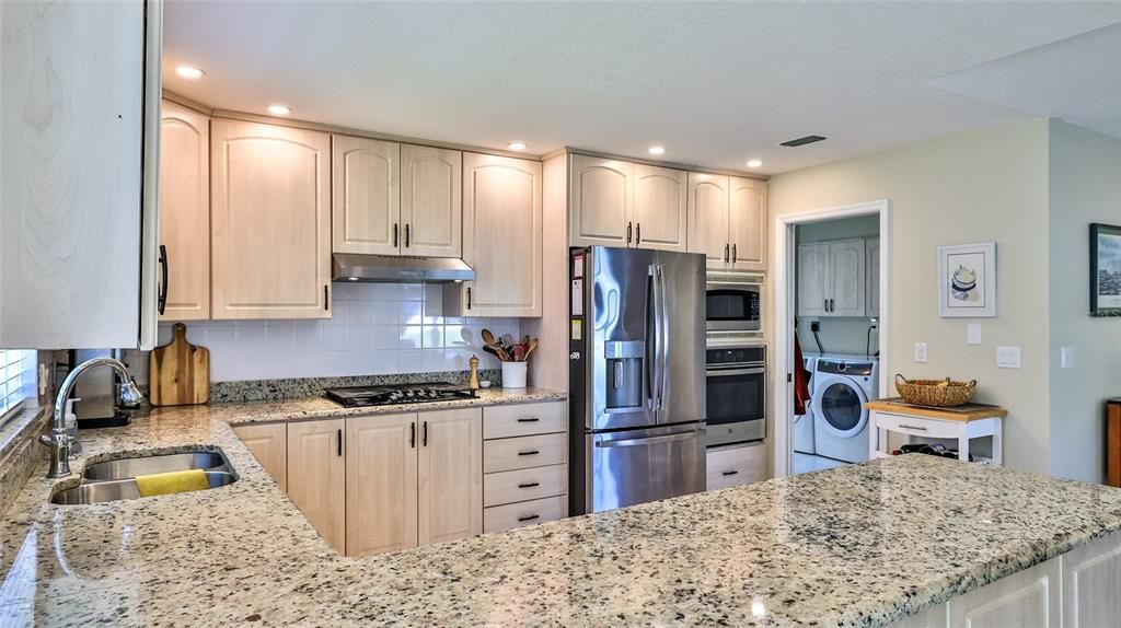 En Venta: $465,000 (3 camas, 2 baños, 2252 Pies cuadrados)