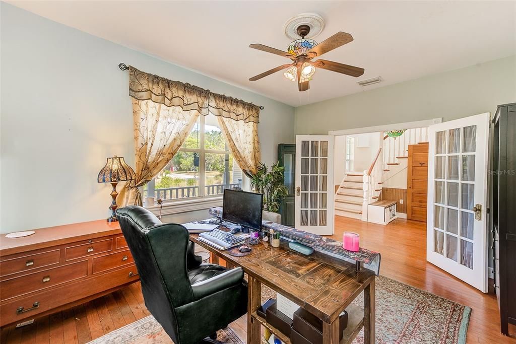 For Sale: $699,900 (3 beds, 2 baths, 2222 Square Feet)