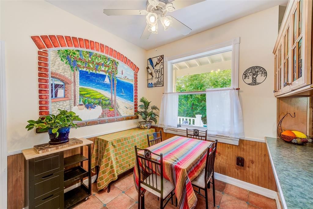 For Sale: $699,900 (3 beds, 2 baths, 2222 Square Feet)